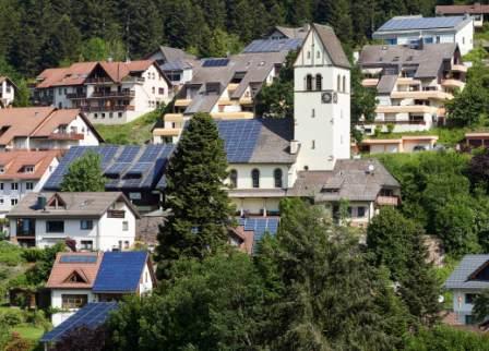 Die Schönau im Südschwarzwald will man den Bürgern das Stromerzeugen überlassen. Foto: ESW Schönau Die Schönau im Südschwarzwald will man den Bürgern das Stromerzeugen überlassen. Foto: ESW Schönausc