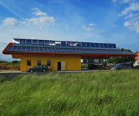 Den zum Trocknungsprozess erforderlichen, bereits minimierten Strombedarf liefert die Solarstromanlage mit einer Nennleistung von 27 kWp. Foto: Grammer Den zum Trocknungsprozess erforderlichen, bereits minimierten Strombedarf liefert die Solarstromanlage mit einer Nennleistung von 27 kWp. Foto: Grammer