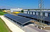 Hier sehen Sie die PV-Module auf dem Carport in Günzburg (Fotos: LEW / Bernd Feil)