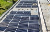 Hier sehen Sie die PV-Anlage auf dem Wuppertaler Gymnasiums (Foto: Bergische Bürgerenergiegenossenschaft eG)