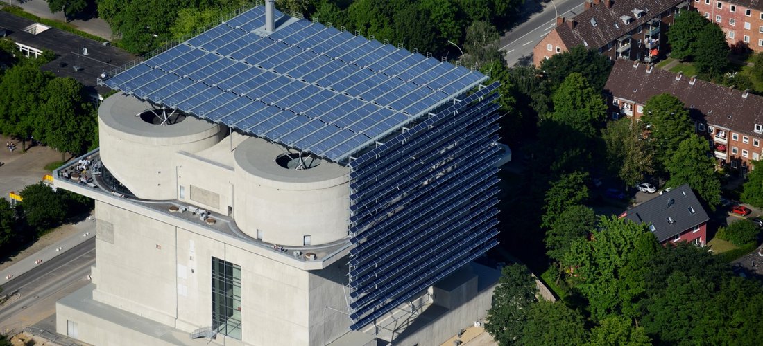 PV-Anlagen auf dem Energiebunker in Hamburg (Foto: Hamburg Energie)