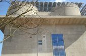 Solaranlage auf dem Energiebunker in Hamburg-Wilhelmsburg (Foto: phovo.de)