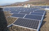 PV-Module auf dem Flachdach in Bielefeld (Foto: Rudolf-Rempel-Berufskolleg)