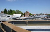 Anlass für die Installation der Eigenverbrauchsanlage im Celler Autohaus Marhenke war der Bau einer Schnellladesäule für Elektrofahrzeuge. Foto: IBC Solar