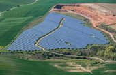 Ehemalige Tongrube in Lobbach ist nun ein Solarpark (Foto: AVR Energie GmbH)