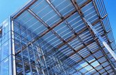 Solar-Fassade der Akademie in Herne (Foto: Stadtwerke Herne)