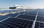 Hier sehen Sie die Solarmodule auf dem Logistikzentrum in Lahr (Foto: SE Zalando)
