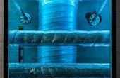 Von der Energiezentrale der Zukunft aus wird die Bochumer Siedlung mit 81 Wohnungen zu 60% autark mit Wärme versorgt. (Foto-Quelle: Simon Bierwald / Vonovia)