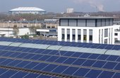 Solarmodule auf dem Dach der LOXX Logistik in Gelsenkirchen (Foto: LOXX Holding GmbH)