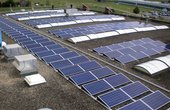 Hier sehen Sie die PV-Module auf dem Dach der Paul Hafner GmbH (Foto: EnBW)