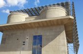 Solaranlage auf dem Energiebunker in Hamburg-Wilhelmsburg (Foto: phovo.de)