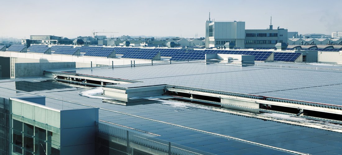 Hier sehen Sie den Solarpark Audi in Ingolstadt (Foto: Green City AG)
