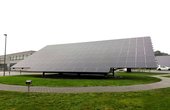 Gildemeister betreibt am Standort Bielefeld mehrere Solarnachführsysteme SunCarrier (Foto: phovo.de)