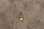 Bau der Photovoltaik-Anlage auf einer alten Deponiefläche bei Gröningen im Kreis Börde in Sachsen-Anhalt. (Foto: WI Energy GmbH)