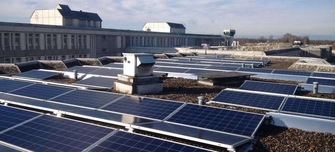 Solaranlage in Plötzensee (Foto: Berliner Stadtwerke/ Michael Bolle)