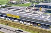 Eine Solaranlage versorgt die CO2-neutrale Green Factory der Alois Müller Gruppe in Ungerhausen (Landkreis Unterallgäu) (Foto: Ingo Jensen/Alois Müller)