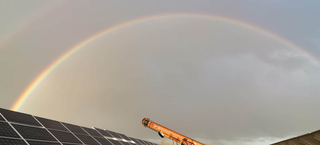 Bau der Photovoltaik-Anlage auf einer alten Deponiefläche bei Gröningen im Kreis Börde in Sachsen-Anhalt. (Foto: WI Energy GmbH)