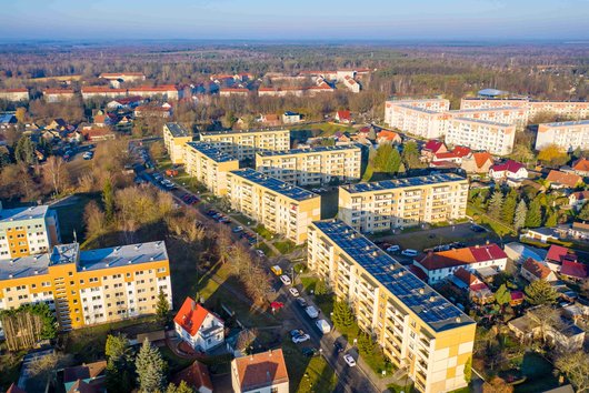 Hier sehen Sie die Solaranlagen auf den Mehrfamilienhäusern in Lauchhammer (Foto: SOLARIMO GmbH)