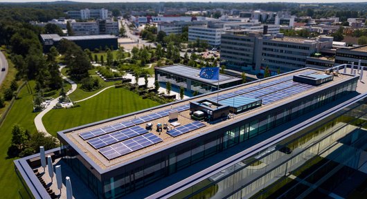 PV-Kraftwerk auf dem Dach in Dreieich erzeugt Solarstrom (Foto: Wircon GmbH) PV-Kraftwerk auf dem Dach in Dreieich (Foto: Wircon GmbH)