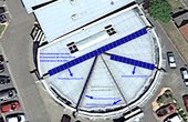 Um die Wirtschaftlichkeit der Anlage zu maximieren, empfahl IBC SOLAR Fachpartner Frank Helms die Aufsplittung der Investition in zwei getrennte Anlagen mit jeweils unter zehn Kilowattpeak (kWp) Leistung. Foto: IBC Solar