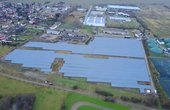 Hier sehen Sie die Solar-Paneele im Solarpark Wiesenburg (Foto: Trianel GmbH)