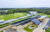 Hier sehen Sie Europas größten Ladepark für E-Autos am Autobahnkreuz Hilden (Foto: Tesvolt)